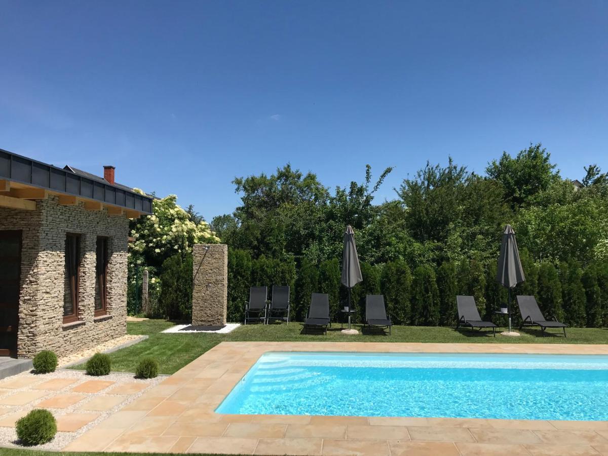 Villa Aruba & Private Spa Suites Keszthely Exterior foto